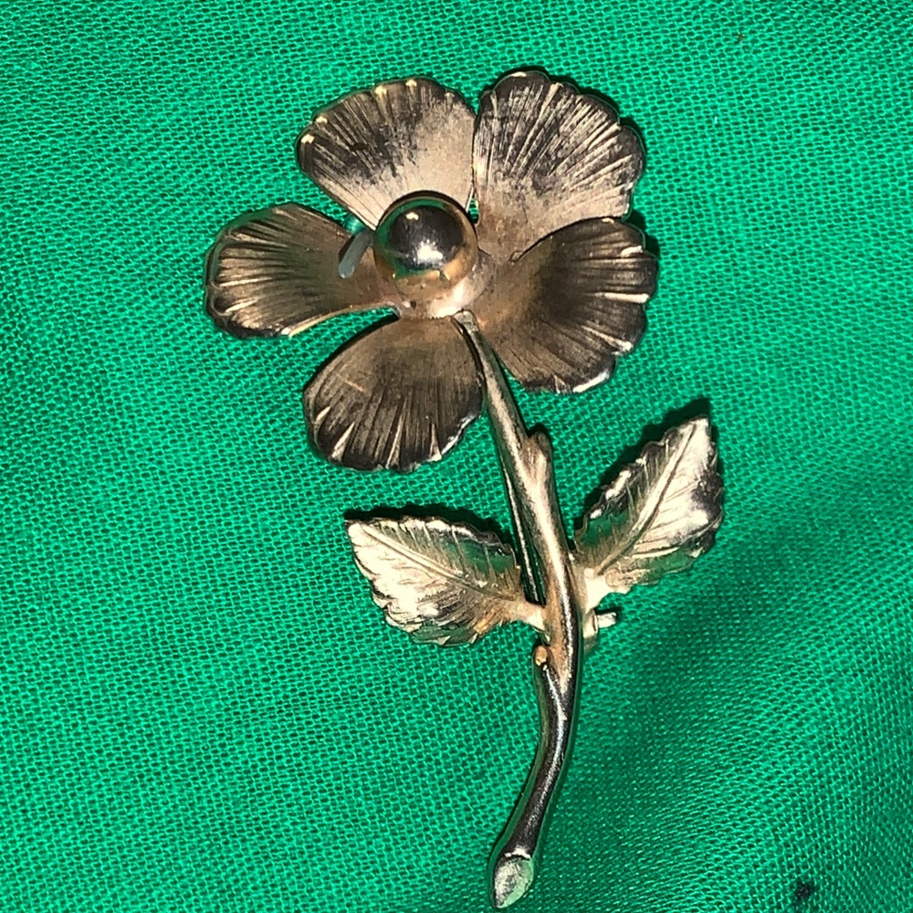 12K Gold Filled Flower Brooch Pin